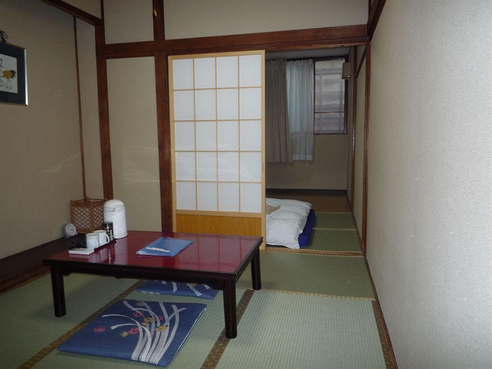 Ryokan Katsutaro Präfektur Tokio Exterior foto