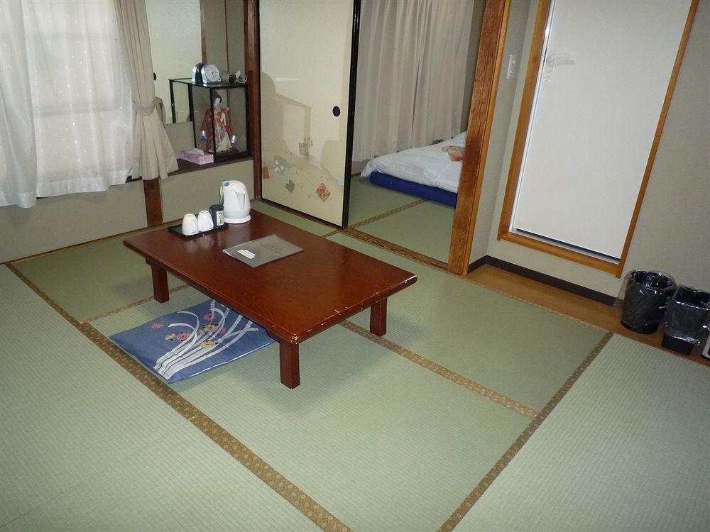 Ryokan Katsutaro Präfektur Tokio Exterior foto